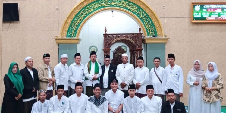 Silaturahim Perdana DMI Kecamatan Sawahan dengan seluruh Ketua Takmir Masjid