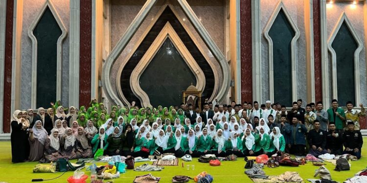 Ratusan Kader NU Sukodono Hadiri Pengajian Ramadhan di Masjid KH Hasyim Asy’ari