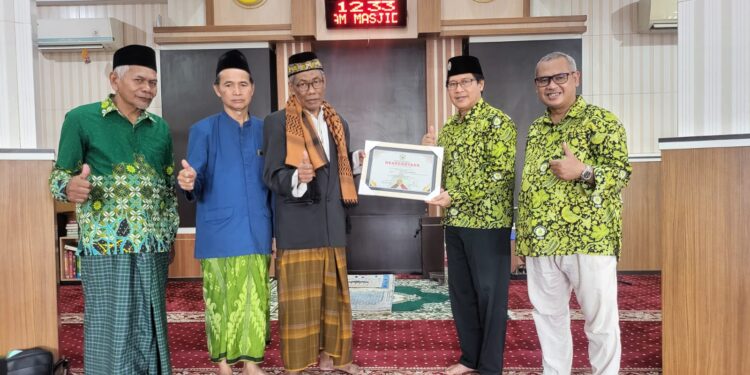 Masjid Baiturrahman, Awalnya Digusur Malah Mujur. Saat Ini Punya Kos-Kosan dan Rental Mobil
