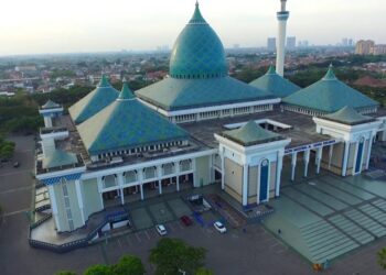 5 Masjid Ikonik di Surabaya yang Wajib Dikunjungi
