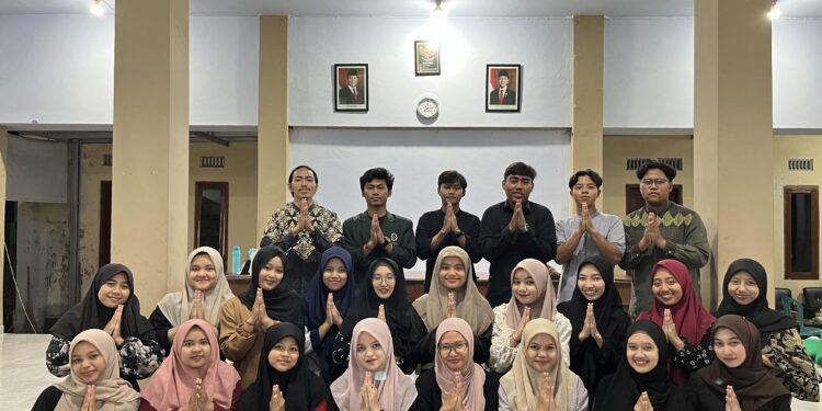 Memperingati Tahun Baru Islam di Tengah Program KKN, Mahasiswa UINSA Gelar Khotmil Qur’an dan Doa Bersama